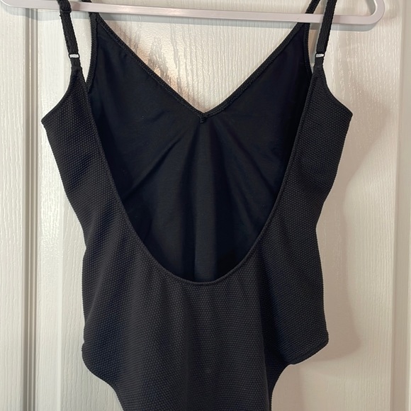 Leith One Piece Bathing Suit/Body Suit - Picture 5 of 12
